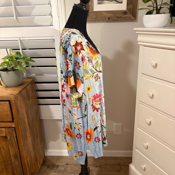 Johnny Was RAINBOW FLORAL DRAPE TUNIC 2X - Picture 2 of 10